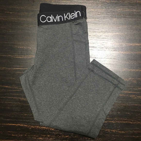 Calvin Klein Capri Legging - Picture 8 of 8